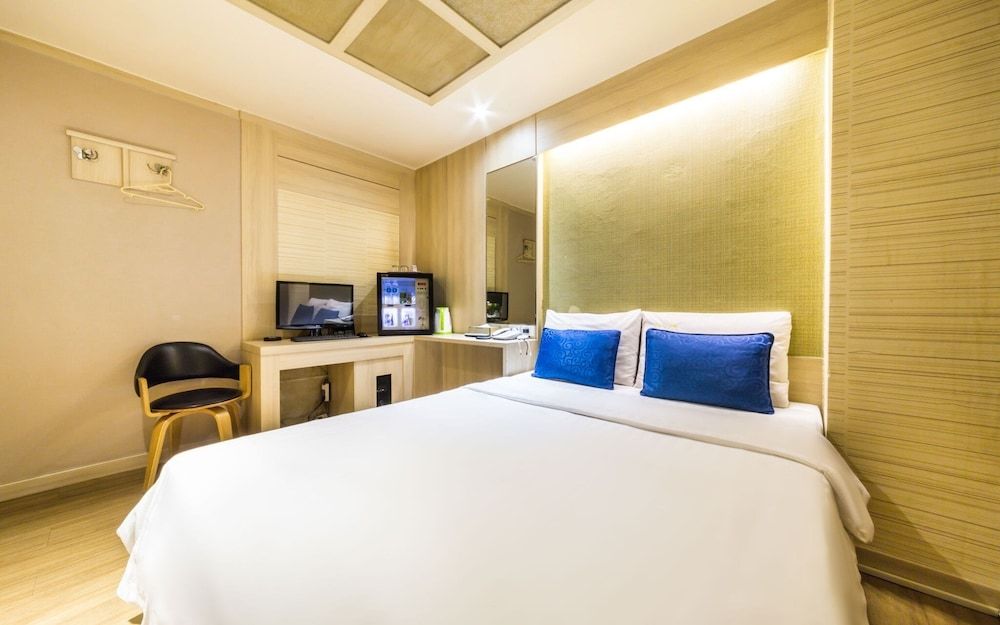 undefined Suyu Insoo