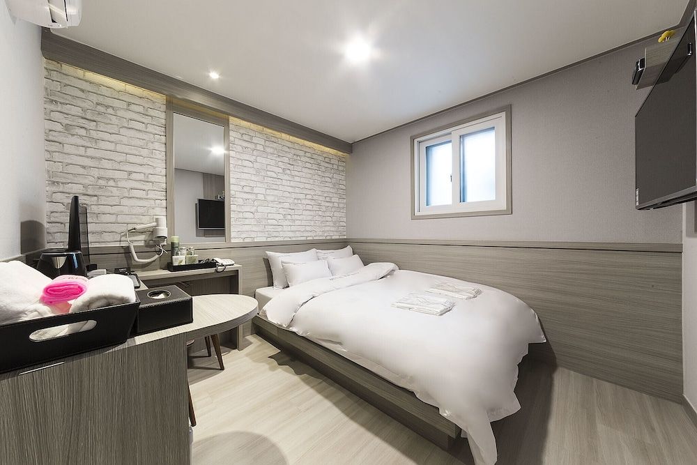 Suyu Canoe Room (Standard Room) 11