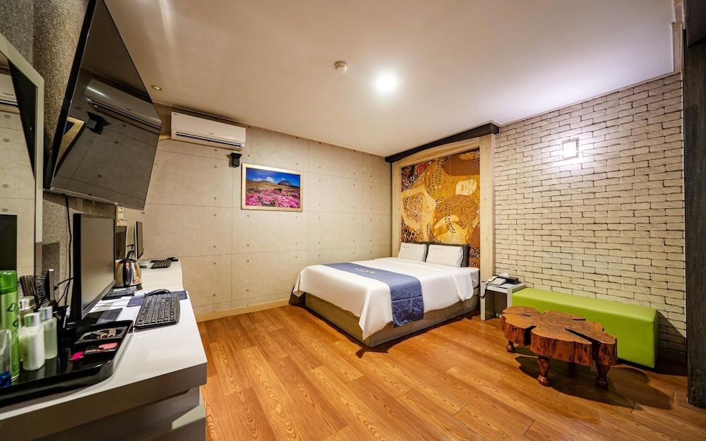 undefined Dobong Lux 5