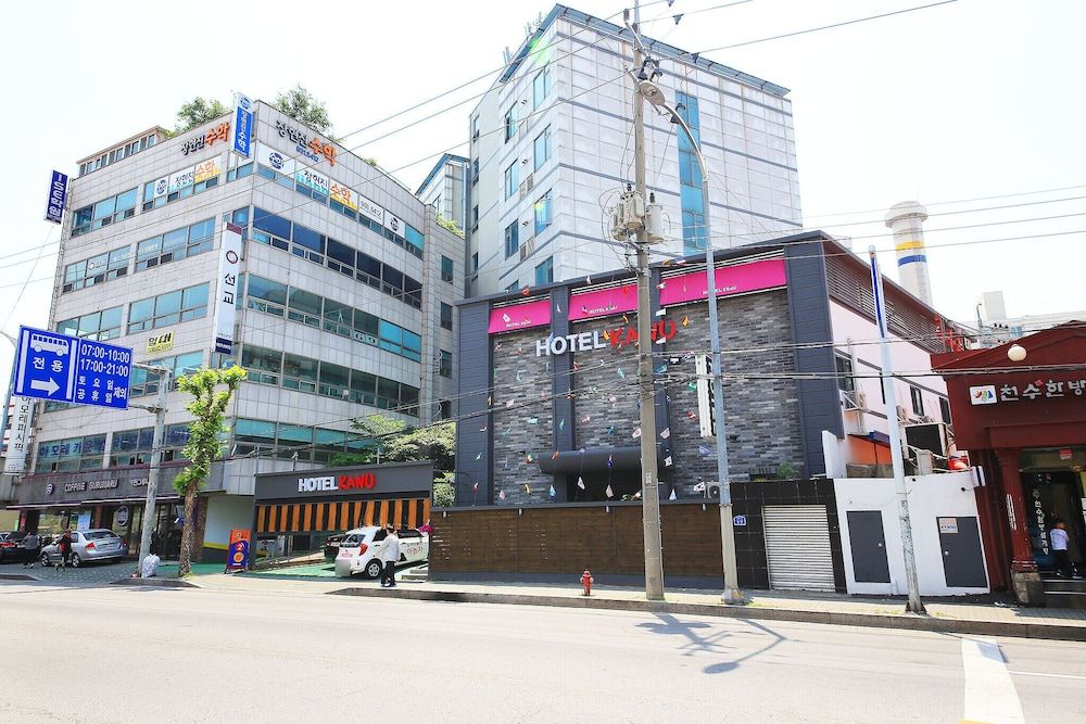 undefined Nowon Canoe 2