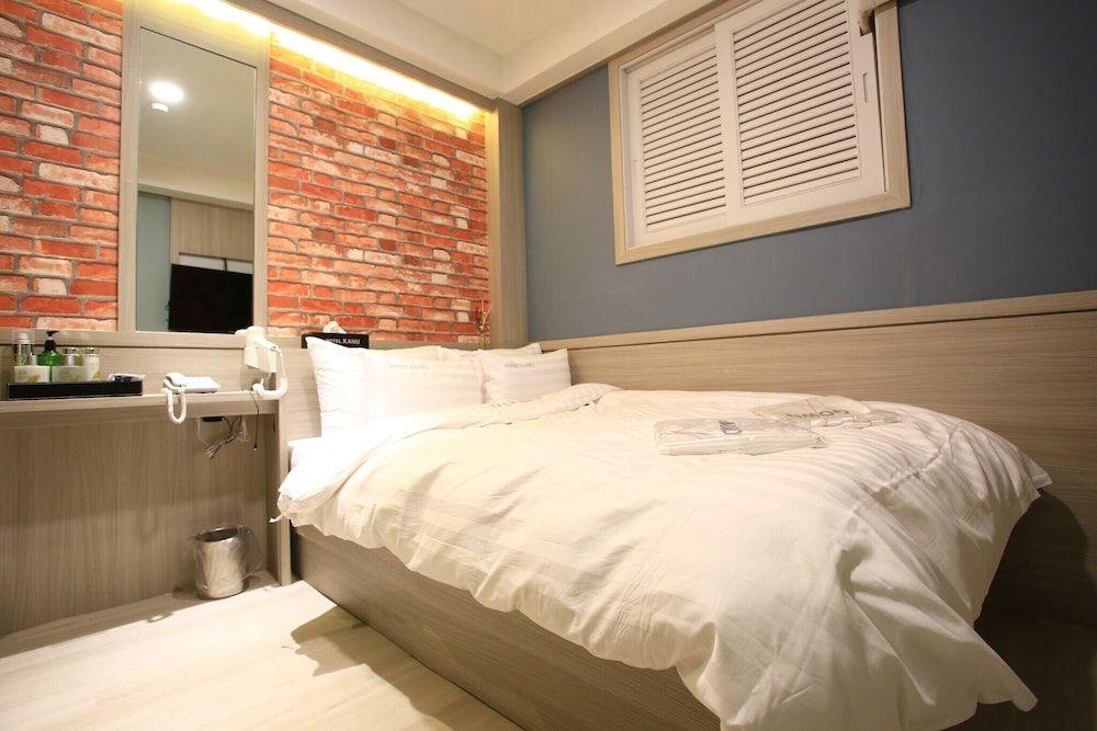 Nowon Canoe Room (Mini Room) 6