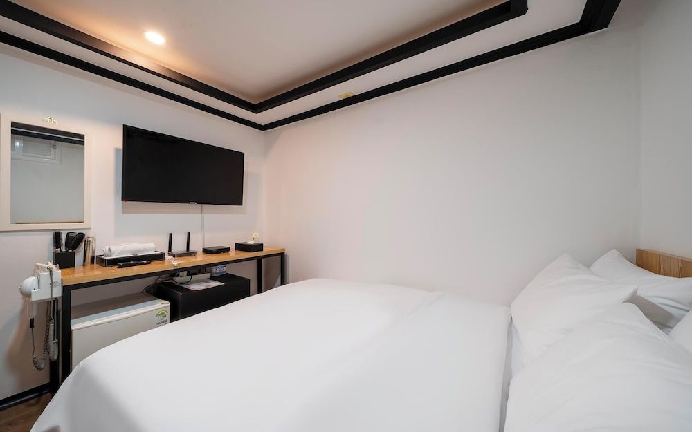 undefined Bulgwang Tom Plus 8