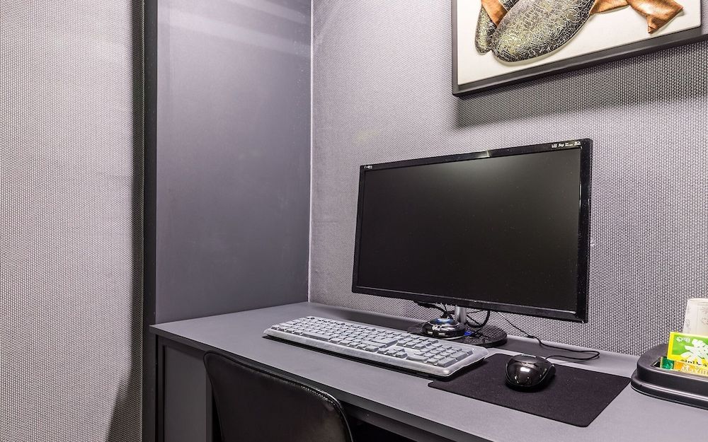 Gueui Form Room (General room - for provincial preserv) 11