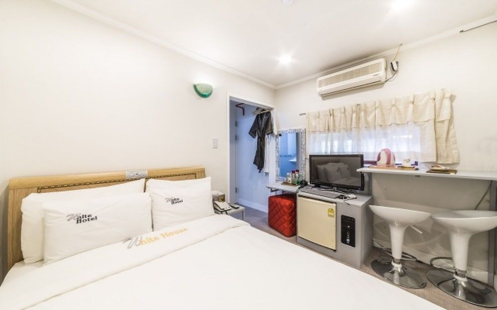 Jangan White Room (Standard room) 3