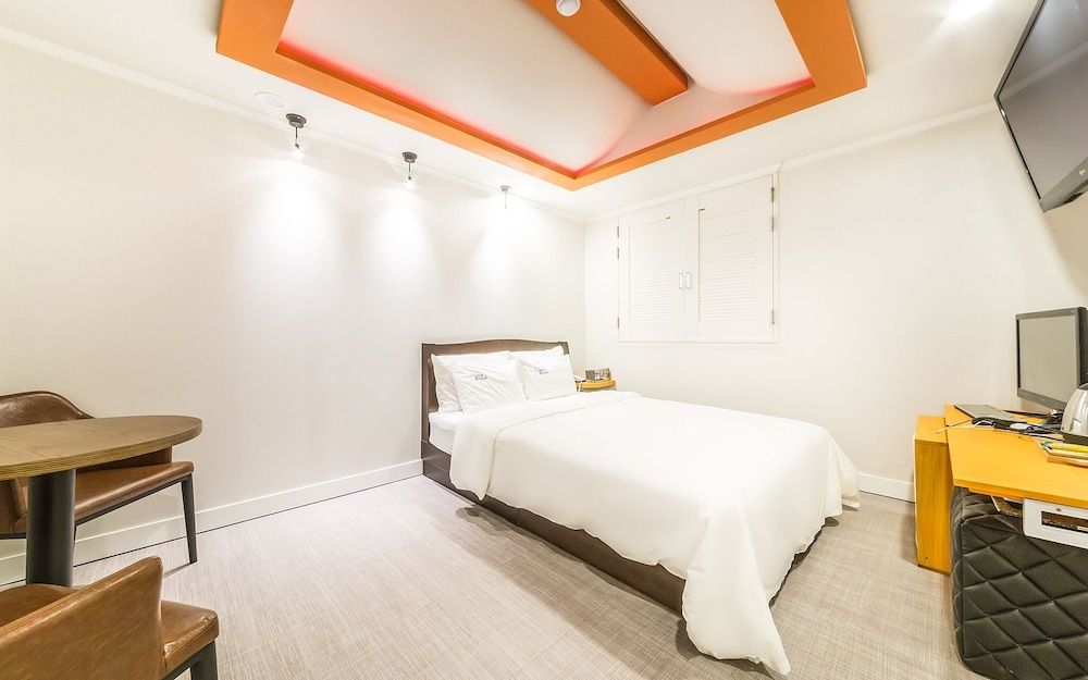 undefined Jangan White 3