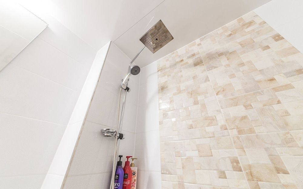 Jangan White Room (Deluxe) 7