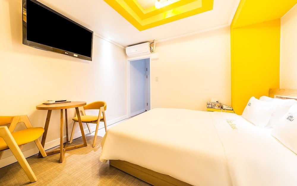 Jangan White Room (Deluxe) 3