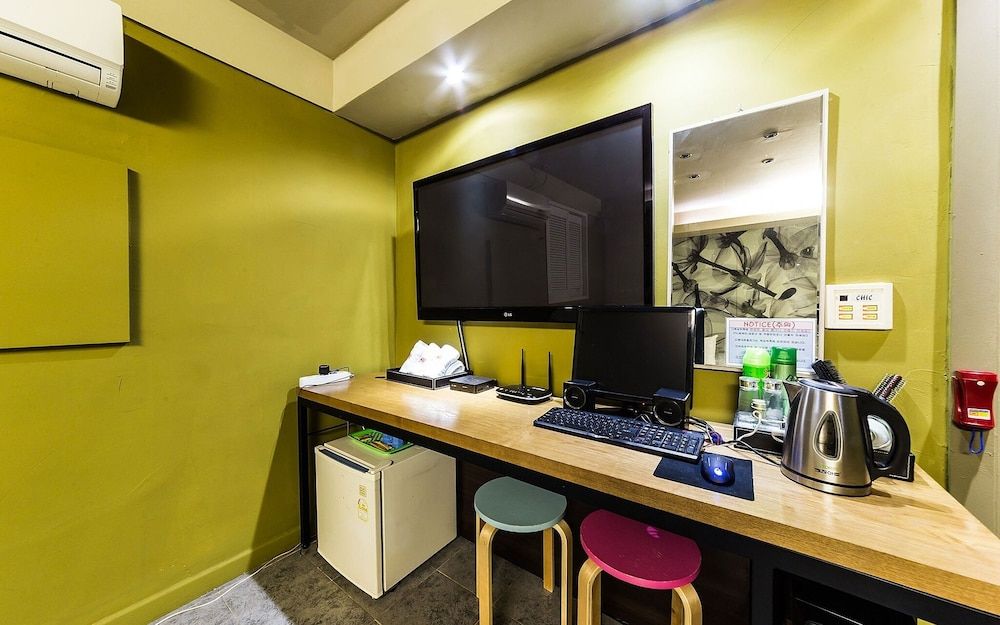 undefined Shinchon Chic 10