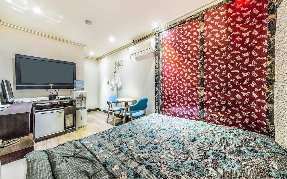 undefined Myeonmok I-zone 8