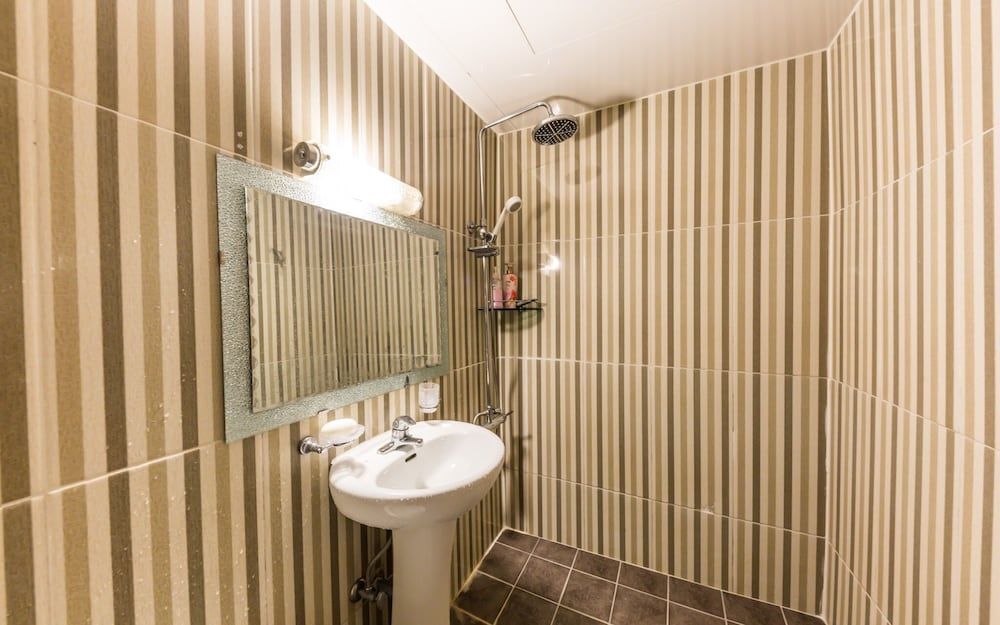 undefined Yeongdeungpo Market Max Motel 7