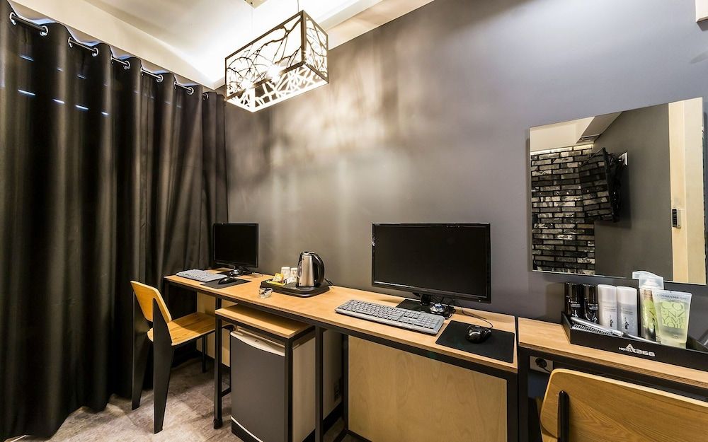 Jangan Hotel A366 Room (Premium (Netflix Available)) 23