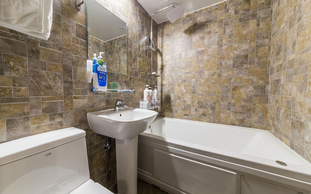 Jangan Hotel A366 Room (Premium (Netflix Available)) 24