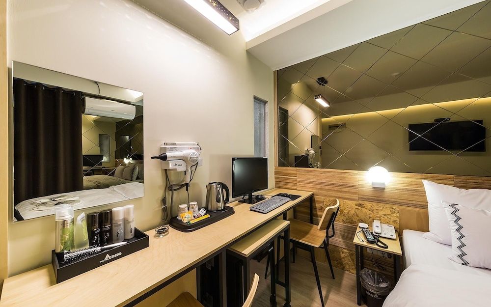 Jangan Hotel A366 Room (Deluxe (Netflix Available)) 21