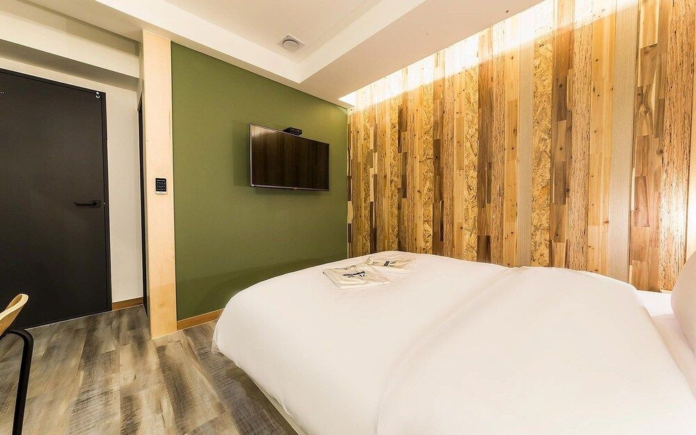 Jangan Hotel A366 Room (Deluxe (Netflix Available)) 18