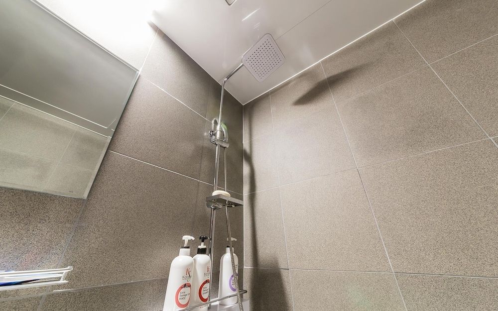 Jangan Hotel A366 Room (Deluxe (Netflix Available)) 8