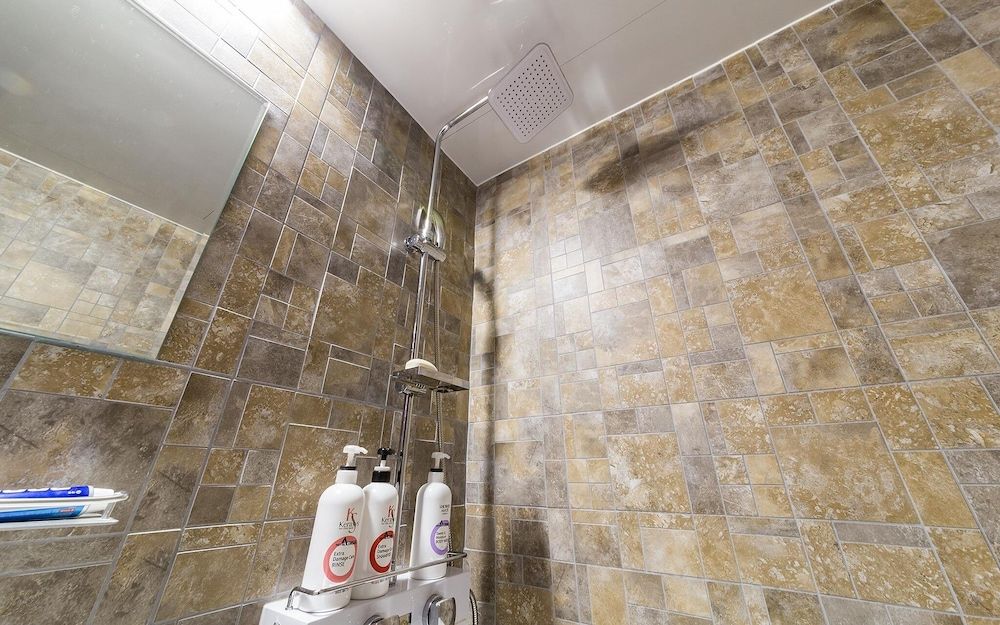 Jangan Hotel A366 Room (Premium (Netflix Available)) 11