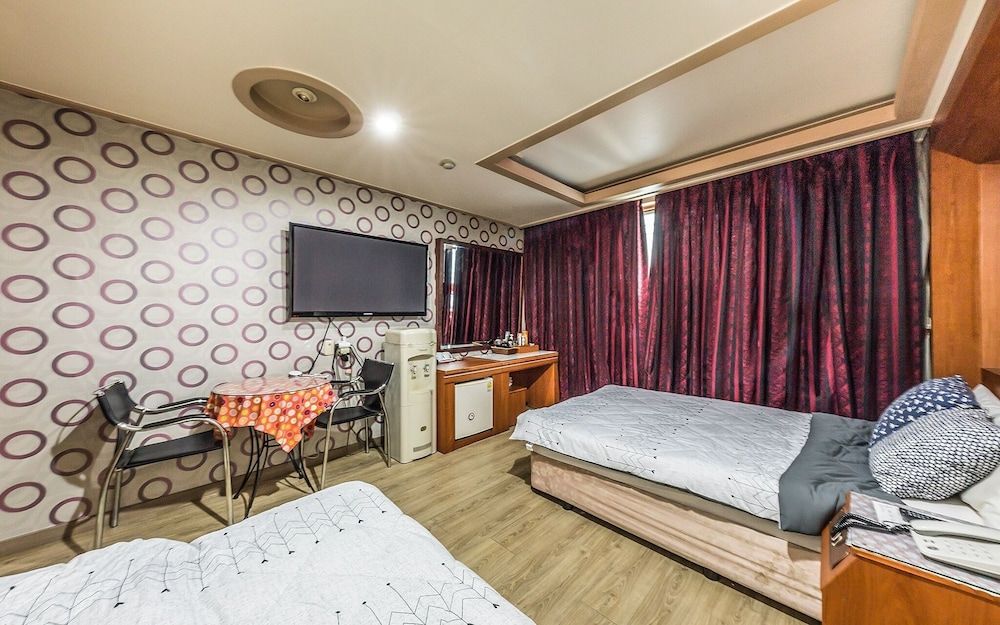 undefined Gasan Palace Park 7