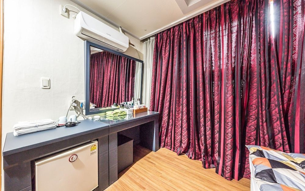 Gasan Palace Park Room (Standard room) 5