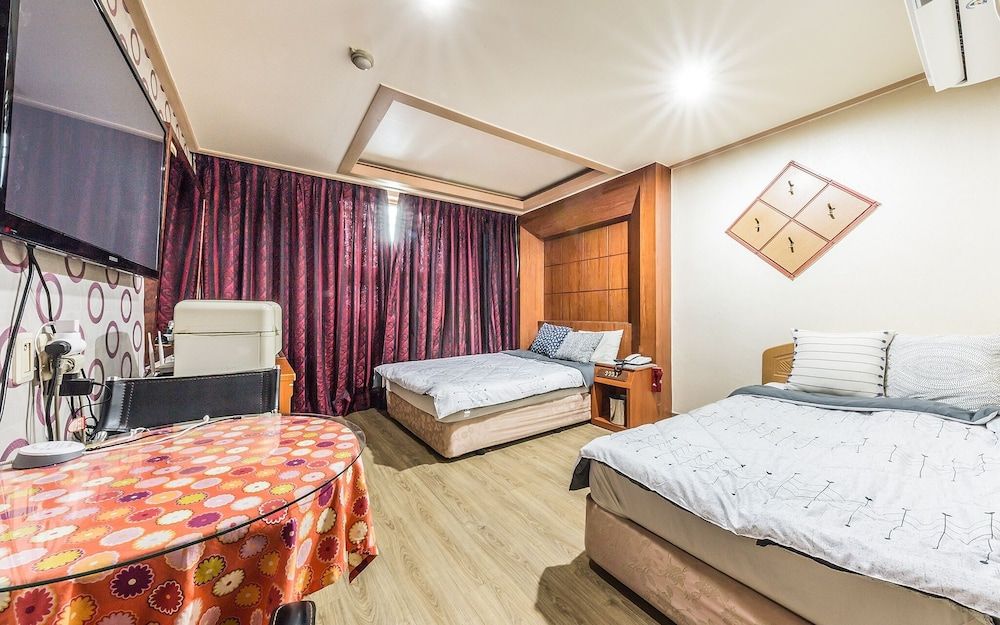 undefined Gasan Palace Park 3