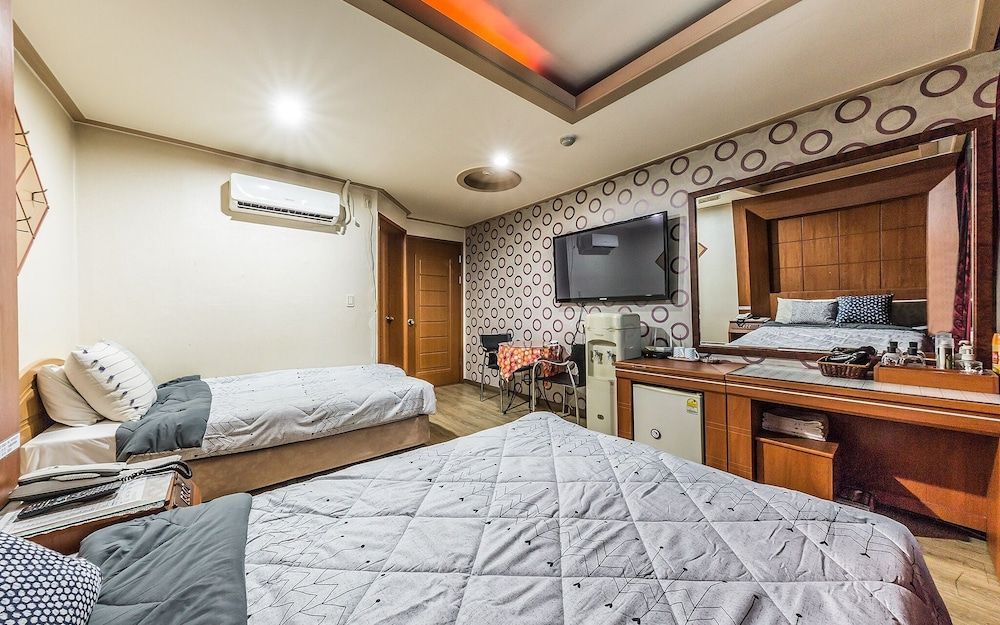 undefined Gasan Palace Park 6