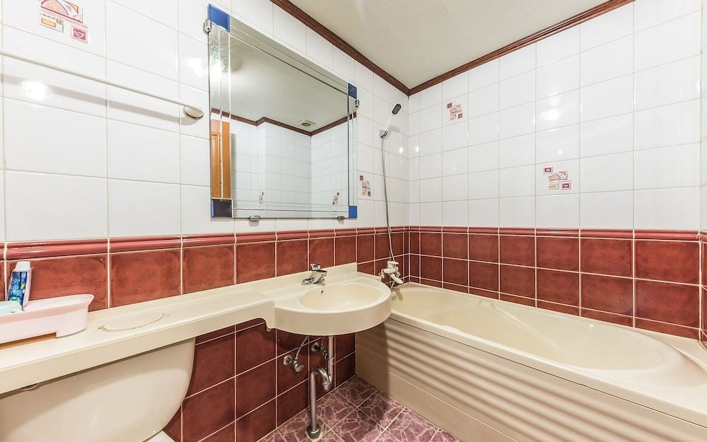 Gasan Palace Park Room (Standard room) 7