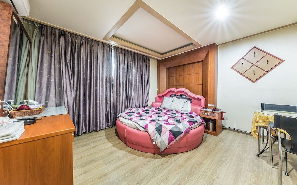 Gasan Palace Park Room (Standard room) 8