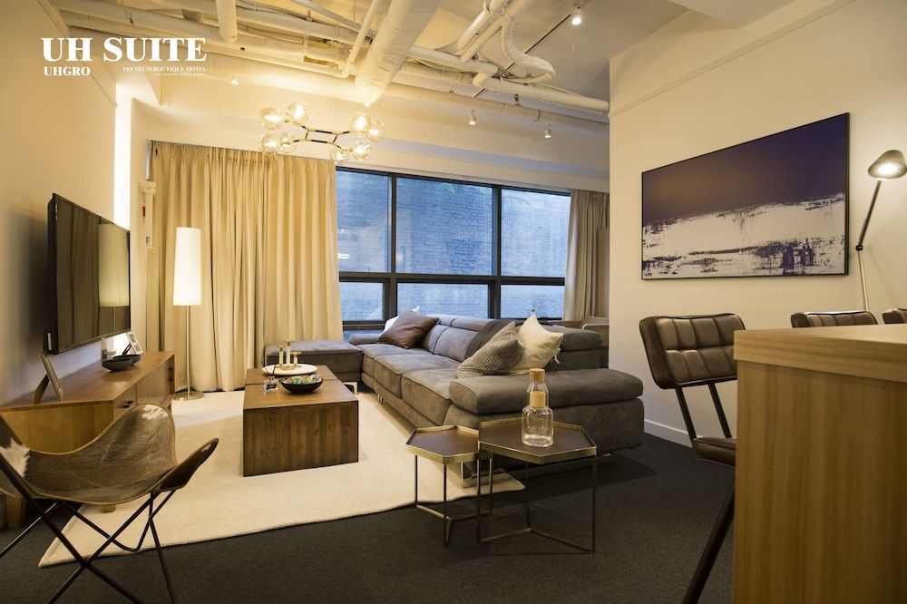 undefined UH Suite The Myeongdong 4