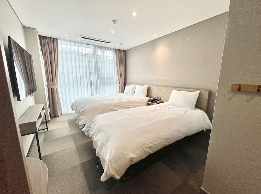 Hotel U5 Standard Triple Room, Multiple Beds 2