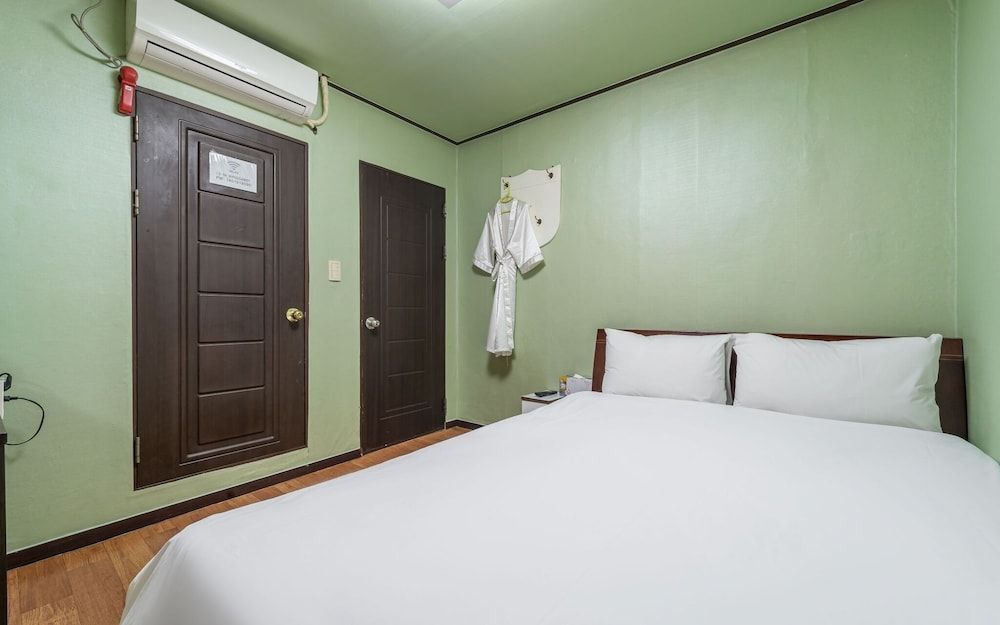 undefined Jangchung Yangmi Motel 6