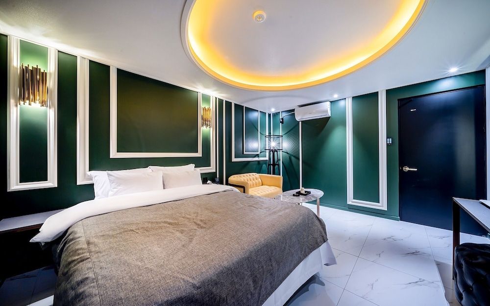 undefined Hongdae The Gray Hotel 3