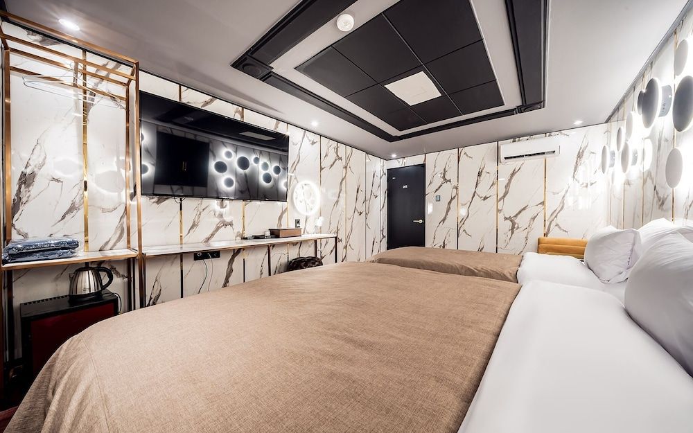 undefined Hongdae The Gray Hotel 7