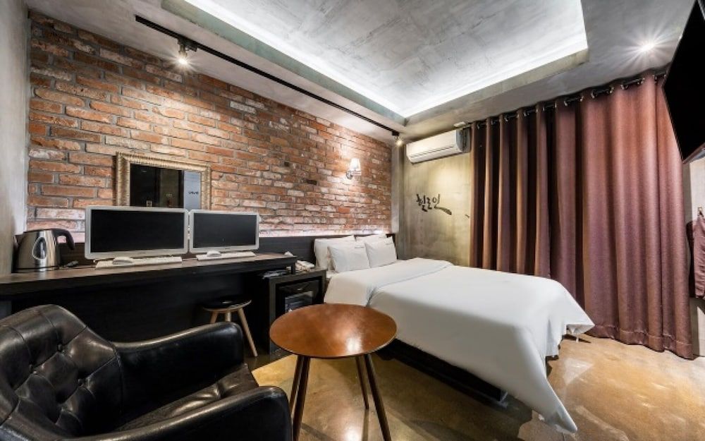 Jongno Hotel Helloinn Room (Deluxe - Early Check-in Infinity Hour)