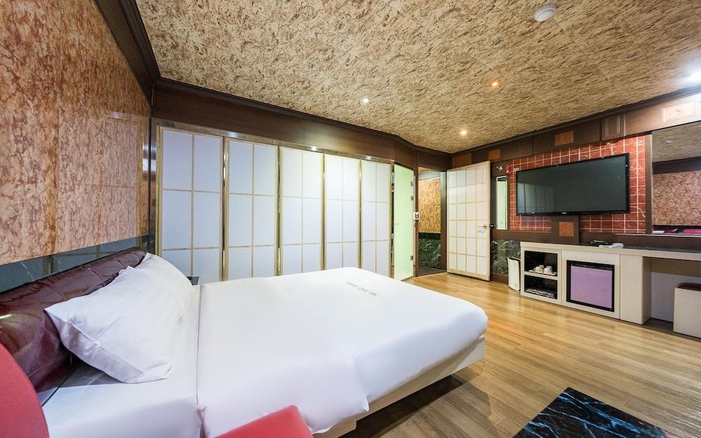 undefined Sadang Charis Hotel 9