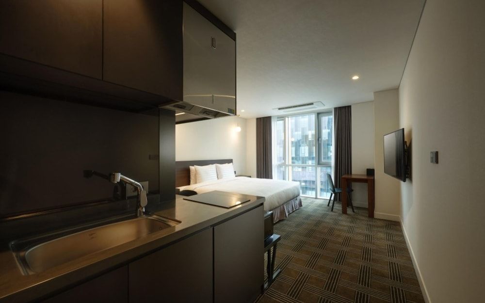 undefined Hotel Anobli 7