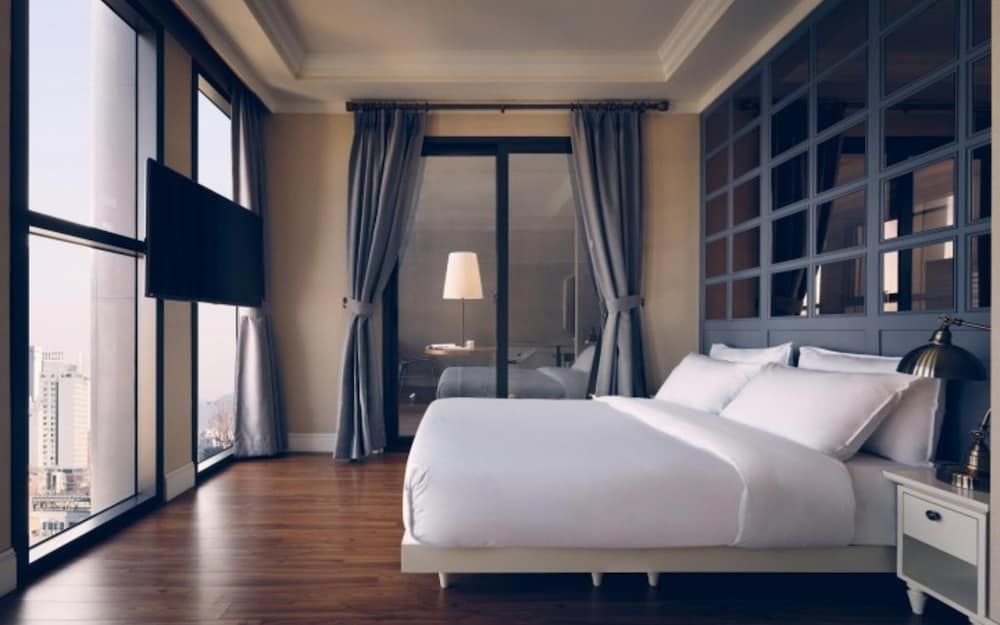 undefined Hotel Poco 5