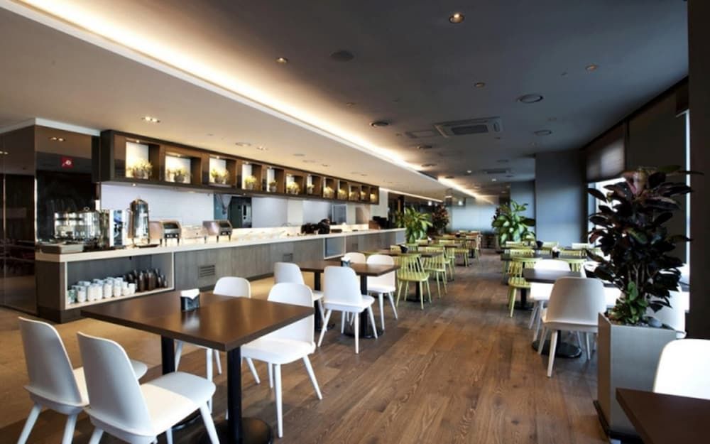 undefined Park Habio Hotel 5