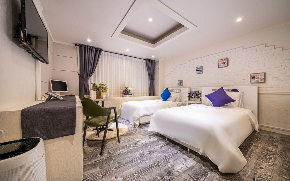 undefined Seocho Toad Hotel 6