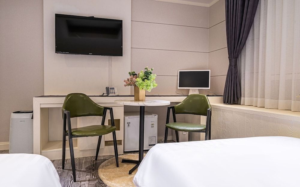 undefined Seocho Toad Hotel 9