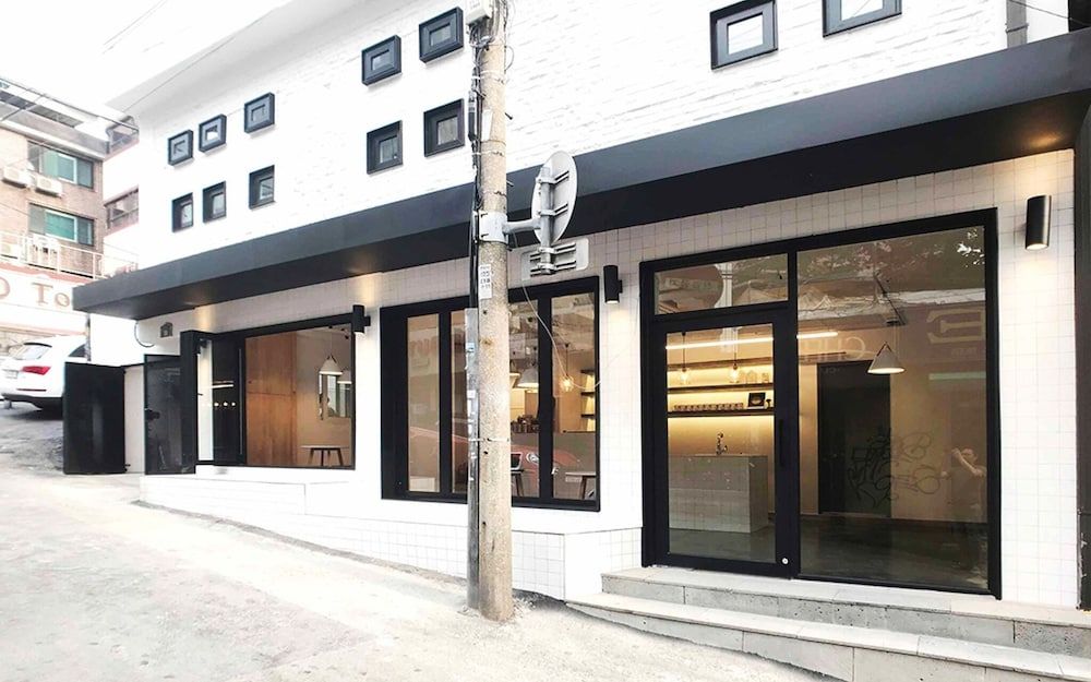 undefined Itaewon Seoul Cube Guest House