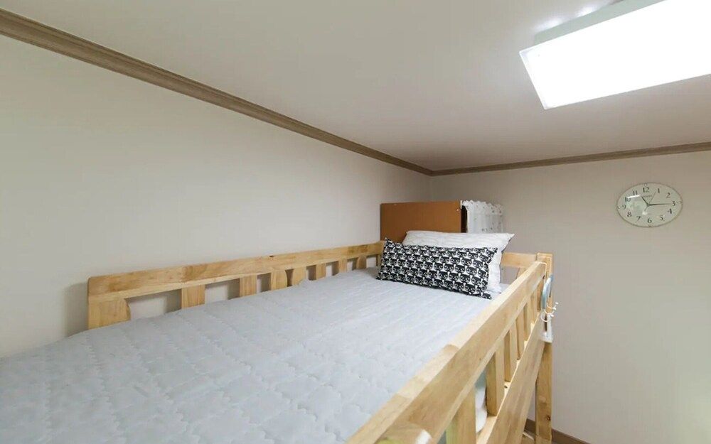 undefined Seoul Rooftop Moonlight Guest House 5