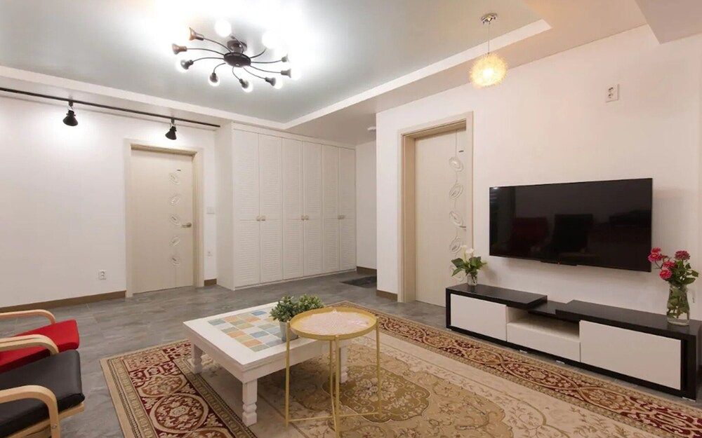 undefined Seoul Rooftop Moonlight Guest House 8