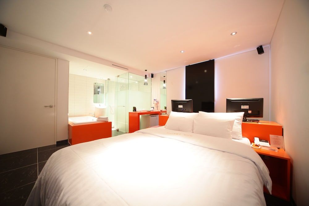 undefined Jongno Hotel Pop Leeds Premier 8