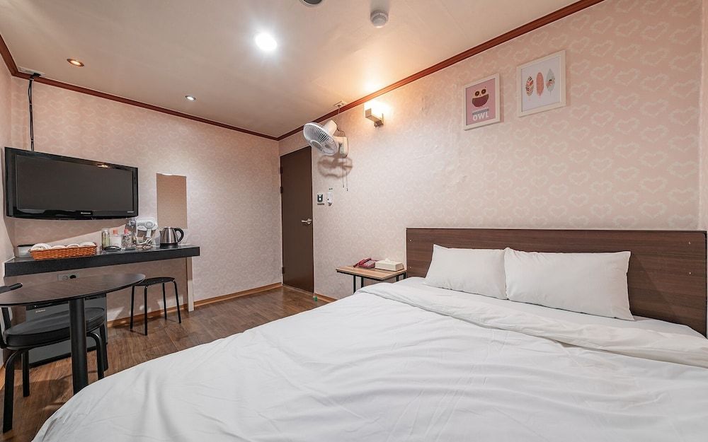 undefined Itaewon Seongji 10