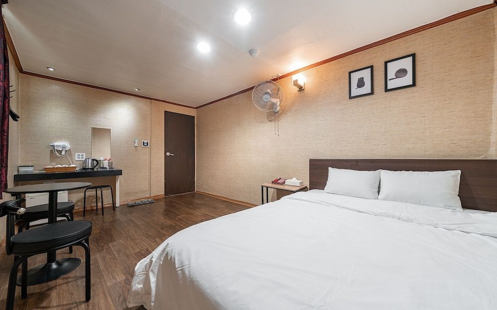 undefined Itaewon Seongji 4