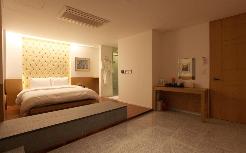 Seocho Amusement Hotel Nambu Terminal Room (Suite (Free use of Netflix Disney+ TV) 18