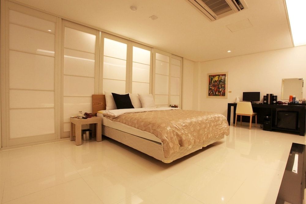 Seocho Amusement Hotel Nambu Terminal Room (Deluxe (Free use of Netflix Disney+ T) 30