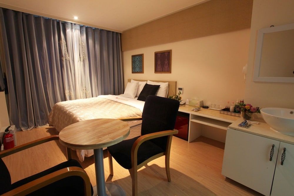 Seocho Amusement Hotel Nambu Terminal Room (Standard (Vehicle available Parking a) 7
