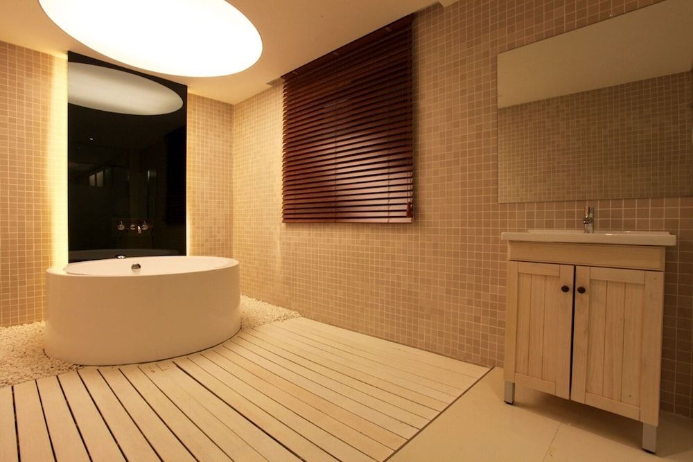 Seocho Amusement Hotel Nambu Terminal Room (Deluxe (Free use of Netflix Disney+ T) 4