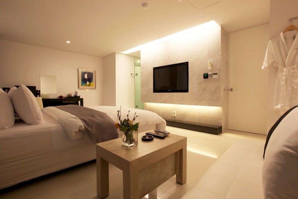 Seocho Amusement Hotel Nambu Terminal Room (Deluxe (Free use of Netflix Disney+ T) 8