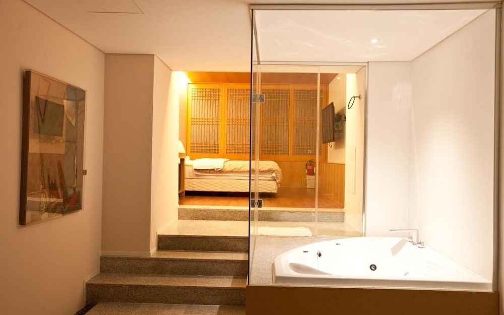 Seocho Amusement Hotel Nambu Terminal Room (Deluxe (Free use of Netflix Disney+ T) 18